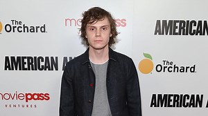 The Stars of ‘American Animals’ Open Up About Working With Evan Peters: ‘He’s Not Goofing Around’