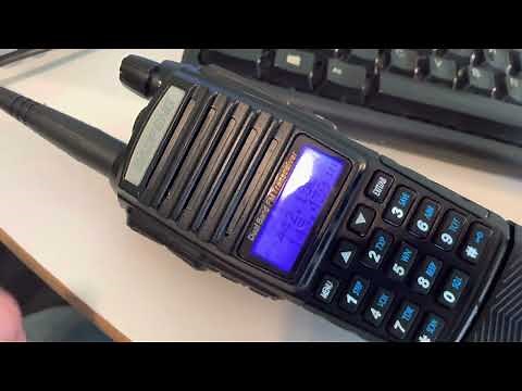 Baofeng Basics - UV-82 and UV-5R - Some Differences - UV82 UV5R Dual Band VHF UHF Transceivers