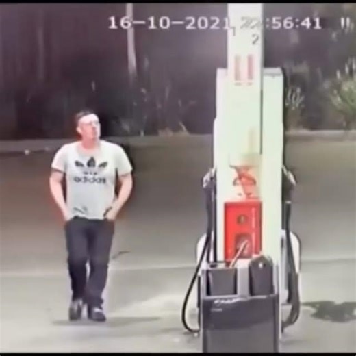 28K views · 314 reactions | Use this real life cheat code for infinite gas next time your at the pump | Funny memes videos | Friends leisure drinks style | Holiday tv games | Drunk people doing things #funnyvideos #funnymemes #drunk #drunkpeople #doingthings #funny #memes #usa | Drunk People Doing Things | Facebook