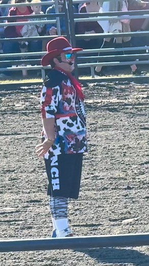 17K views · 1.8K reactions | Rodeo clown joke 藍藍 #rodeo #rodeoclown #joke #comedy #funny | Rodeo Unlimited | Facebook