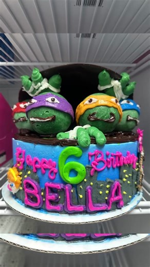 I made a custom Teenage Mutant Ninja Turtle cake for my daughter’s birthday #smallbusiness #customcake #cakesoftiktok #cakes #icecream #TMNT #teenagemutantninjaturtles #chocolate #creative #edibleart