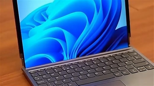 ThinkBook Plus黑科技卷轴屏，办公娱乐更高效，展开即享大视野，出差携带也轻松。