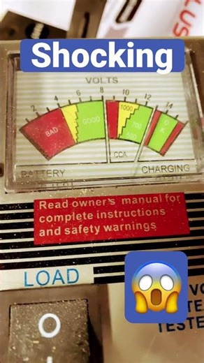Testing the voltage on a AGM battery￼