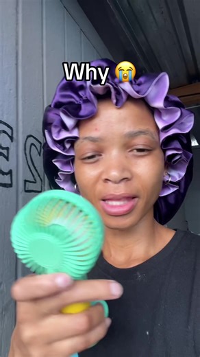 Unraveling the Emotion Behind Life as a Bald Girl