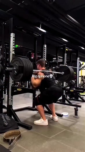 Link in bio — this one’s been getting a lot of questions lately. Training’s smoother when your gear actually stays organized. Magnetic closure, secure zippers, no more stuff falling out mid-session — just grab it and train. 💪 Simple upgrade, big difference. Tag your gym partner who’s always losing their stuff 😅 | Gym Legends