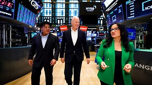 39K views · 686 reactions | On this episode of AI's Corner Office with Aviso, Cameron Art of DXC Technology joined Trevor Rodrigues-Templar, CEO of Aviso, and Judy Shaw to explore AI’s role in work management. From boosting productivity to revolutionizing customer experiences, they discussed how AI-first companies are setting new standards. #NYSEFloorTalk | New York Stock Exchange | Facebook