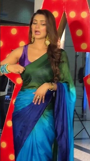 সেরা কাজের অ্যাওয়ার্ড পেলেন তানজিন তিশা