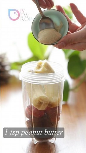 "Power Up Your Day with this Delicious Beetroot, Strawberry, Banana Smoothie Recipe!"