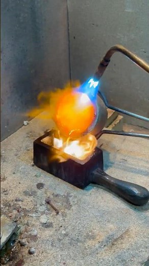 😱 Turning old gold into new jewelry ♻️🔥