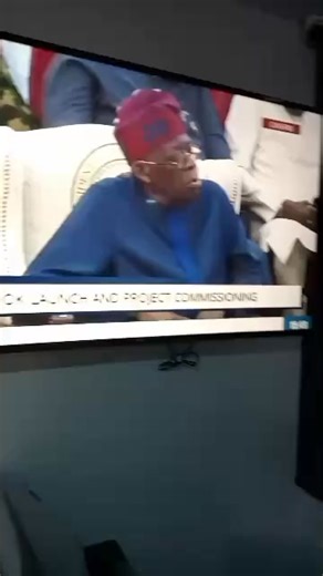 President biko sleep joor , body no be firewood. It’s not by force to listen to Governor Uzodinma speak #sleeping bulabba 😜😜😜😃 | Chin Akano