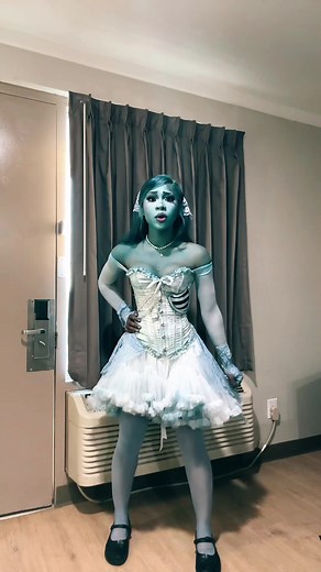 Cringeworthy Scurvy Cosplay Moments