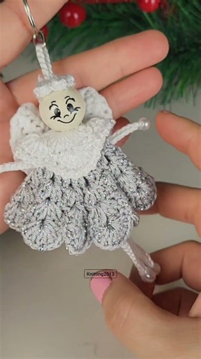 Incredibly, I made this adorable angel using only leftover yarn.🦋