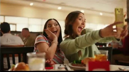 Golden Corral TV Spot, 'Now She's Talking'