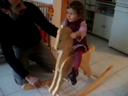 Maïko cheval de bois