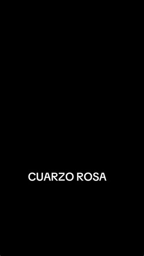 CUARZO ROSA Significado y propiedades - Amor y armonía: Conocido como la "piedra del amor", se asocia al chakra del corazón, fomentando el amor incondicional, el amor propio, la compasión y la armonía en las relaciones. ​ - Sanación emocional: Ayuda a curar heridas emocionales, liberar sentimientos negativos como el rencor o la tristeza, y promover el perdón y la autoaceptación. ​ - Calma y bienestar: Reduce el estrés, la ansiedad y el estrés, aportando paz interior y relajación. | Campo Noe