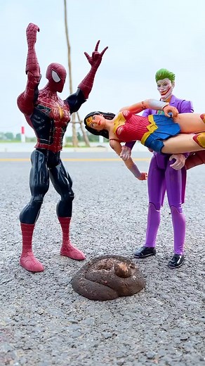 210K views · 608 reactions | Wonder Woman Bullied by Joker and Spider Man | Marvel Toys | Shadso Gaming | Facebook