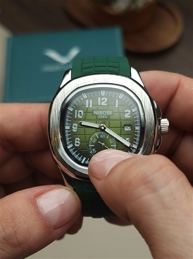 Reloj Nibosi de 42 mm: Estilo y Funcionalidad