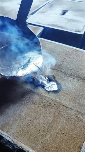 Hot Metal Sand Casting Process #hotmetal