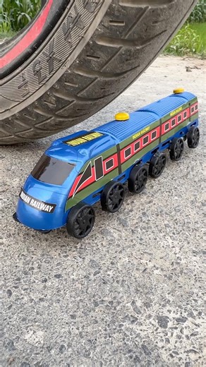 Blue Train satisfying breaking asmr