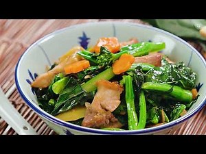 烧肉炒芥兰 Stir-Fried Kailan with Roasted Pork