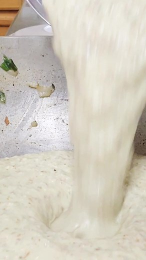 Discover the secrets behind the delicious and nourishing almond soup, a culinary gem that combines flavor and nutrition. Almond soup is a perfect blend of creamy texture and rich flavor, making it a satisfying and healthy addition to any meal. With its high content of vitamins, minerals, and antioxidants, almond soup is not only a treat for the taste buds but also a boost to overall well-being. #FlavorfulDishes #cooking #onion #easycooking #easyrecipes #quickrecipes #nutrecipes #foodpreparation 