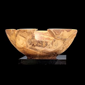 Beautiful Burl Bowls Made in Vermont by Andrew Pearce Bowls