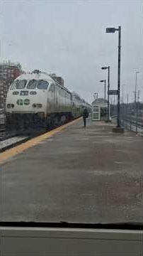 go train #go #transit #train #672