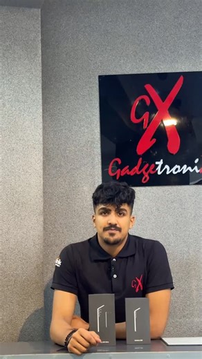 Gadgetronix IT on Instagram: "FE-el the upgrade or go full S-mode 😮‍🔥📱 🔥 Samsung Galaxy S25 FE 256GB (Jet Black) 💰 Only 1,299,000 + VAT 🔥 Samsung Galaxy S25 256GB (Navy) 💰 Only 1,550,000 + VAT 🎁 FREE cover, screen protector & Samsung 25W Type-C Adapter Big power. Smart prices. Offer valid while stock lasts— DM us now ⚡ #gx #gadgetronix #wemakeithappen #samsung #s25"