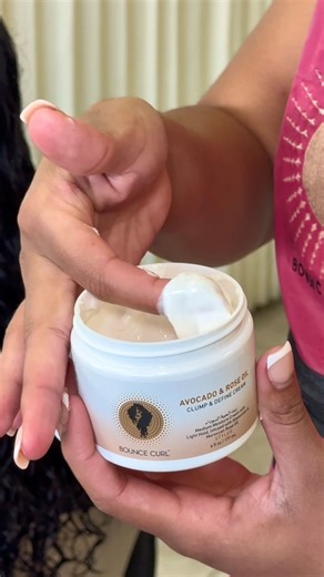 Meet your go-to for hydrated, defined, and frizz-controlled curls: the Bounce Curl High Definition Bundle 🙌 Ideally for wavy & curly hair, this bundle combines nourishing products precision tools to take your curl routine to the next level. What’s inside: 🪮 Define EdgeLift Brush – Our viral 5-in-1 brush for smooth, clumped curls easy parting. 🥑 Avocado & Rose Oil Clump & Define Cream – Hydration lightweight hold with 10 luxurious oils. 💧 Light Hold Crème Gel – 80% gel, 20% cream to reduce fr
