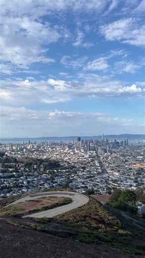 Twin peaks view before sunset 🏙️