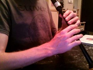 Bagpipe instructional video - Glendaruel Highlanders & Cock o' the North - International Tattoo (B)