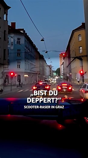 In Graz liefert sich eine Polizeistreife eine Verfolgungsjagd – mit einem E-Scooter und einem E-Roller! #ServusUm3 jetzt bei ServusTV On streamen. 🇦🇹🇩🇪🇨🇭 #polizei #verfolgung #scooter #graz