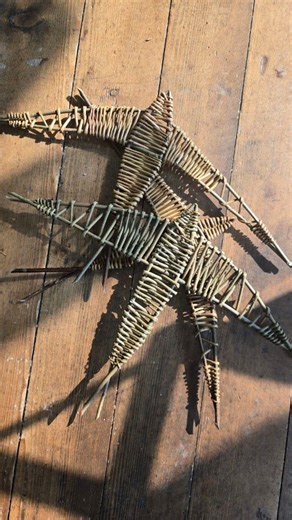 Creative Basket Maker | Educator on Instagram: "My free willow swallow tutorial is now on YouTube 🌿 If you're looking for a fun, simple and beginner friendly craft project to try, this is great for getting the creative juices flowing. You'll learn beginner friendly techniques for sculpture and basketry like tension control and under-over weaving. They look great inside, outside, on a wall or dangling from above. Follow the link in my bio to give it a go and weave your own. Id love to see your c