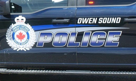 Woman dies after being struck while crossing road in Owen Sound