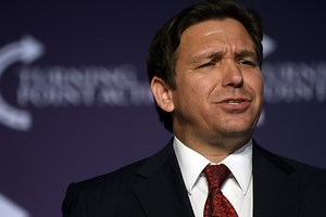 Hurricane Ian Sparks Criticisms of DeSantis’ Hurricane Sandy Response