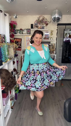 miss.boom (@miss.boom)’s videos with Città vuota - Mina