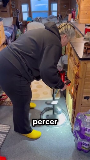 Ils pêchent directement depuis leur maison 😳