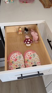 11K views · 257 reactions | Spring home refresh- the junk drawer!栗彩 #springcleaning #declutter #organizewithme #organizedhome #junkdrawer #decluttering #declutteryourlife #springcleaningchallenge #cleanwithme #cleanhome #cleankitchen #clean #cleaning | Peachyyymaddii | Facebook