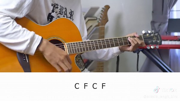 Learn Easy Chords for Lizzy McAlpine's Spring Into Summer