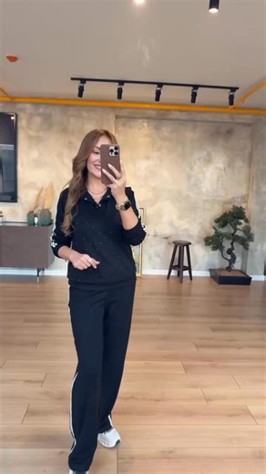 Some days I just want to feel cozy and beautiful. This rhinestone set does both — soft like a hug, but makes me look put-together without trying 💕 ✨ My kind of comfort https://funniss.com/products/suit-7 | Funniss C