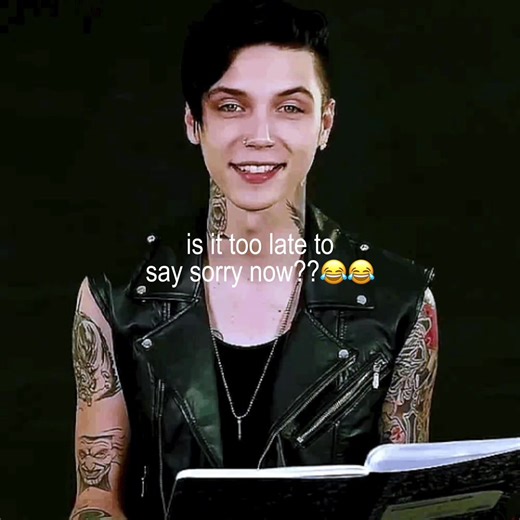 gracie abrams: why did i say that about finn wolfhard??? #blackveilbrides #andybiersack #fyp #emo #msi