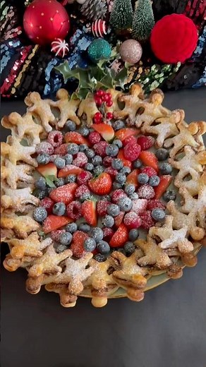 Gingerbread Pastry Wreath - Christmas Recipe