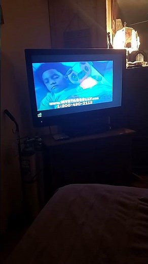 Kylie shows the Star Belly Dream Lites