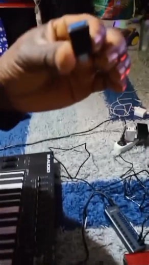 13K views · 333 reactions | The best method to connect your phone to your midi controller or keyboard Sand your phone is charging while using it. #pianist #musician #churchpianist #piano #keyboardist #reelsfypシ #technology #audioevolution | Caal Obs | Facebook