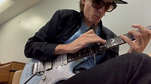 745K views · 25K reactions | This is basically how I'm performing the fast 16th note guitar part in the King Crimson song "Frame by Frame". I made a quick video while warming up for a gig one night so sorry for the bad audio. I perform this differently every night, enjoy! I was using my Spark MINI Vai on this. | Steve Vai | Facebook