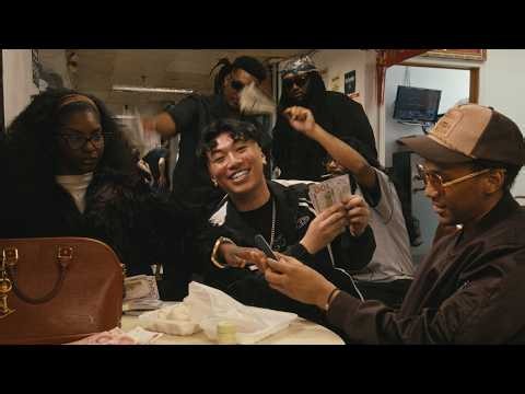 Khantrast - She Bugging (Official Music Video)
