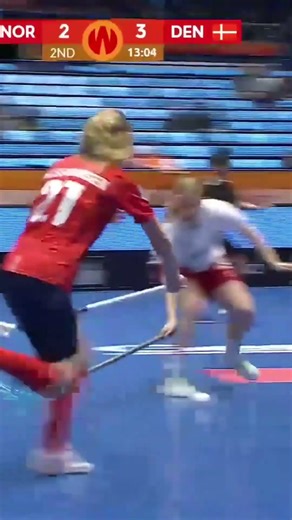Sofie Kristiansen delivers a brilliant assist that sparks Norway’s comeback🤩 🤝 ⚡ #floorball #wfc2025