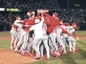 62K views · 3.5K reactions | October 20, 1990: The Reds secure a 4-0 World Series sweep over the favored A's to become the 4th MLB team to ever win a wire-to-wire title! #RedsVault | Cincinnati Reds | Facebook
