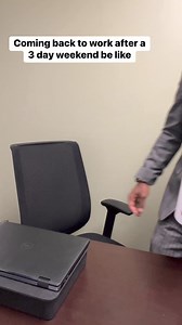 Can you feel my pain??? Do you have to work today? #mondays #workplaceculture | The Wade Empire