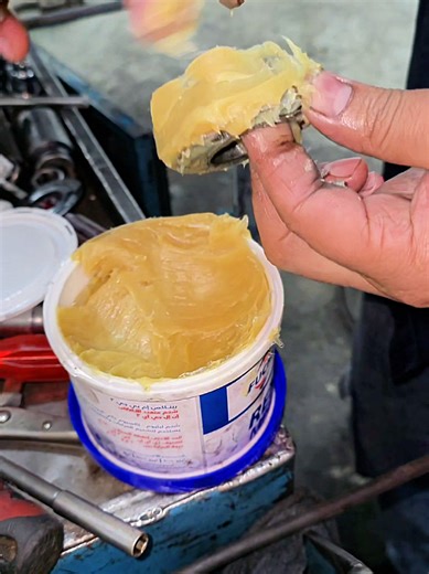 Ford Taurus front 4x4 differential oil seal leakage #auto #mechanic | Ford Taurus